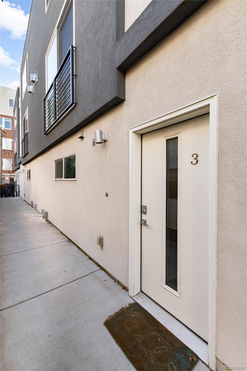 4926 Lowell Boulevard 3