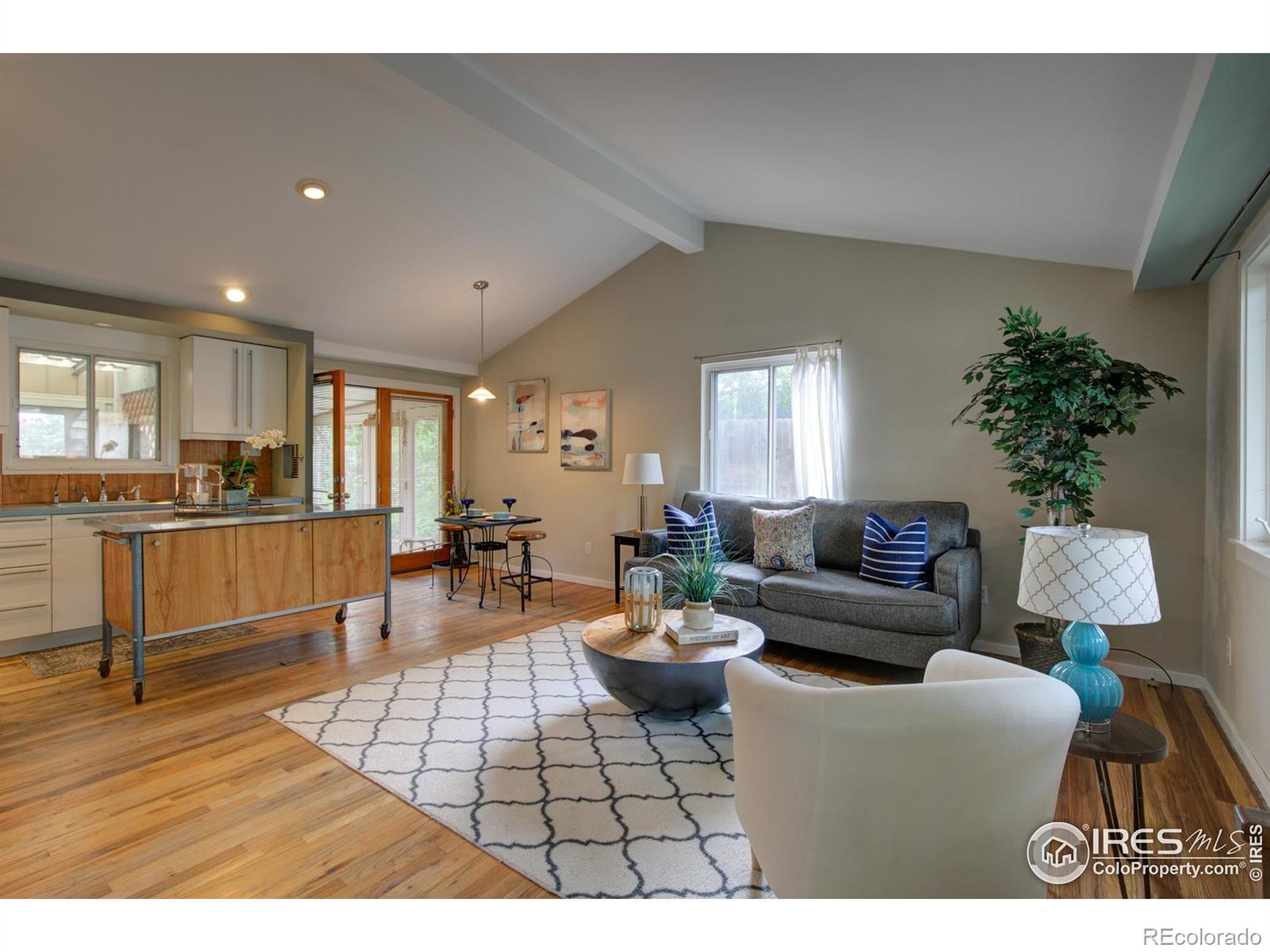 1110 Hartford Drive