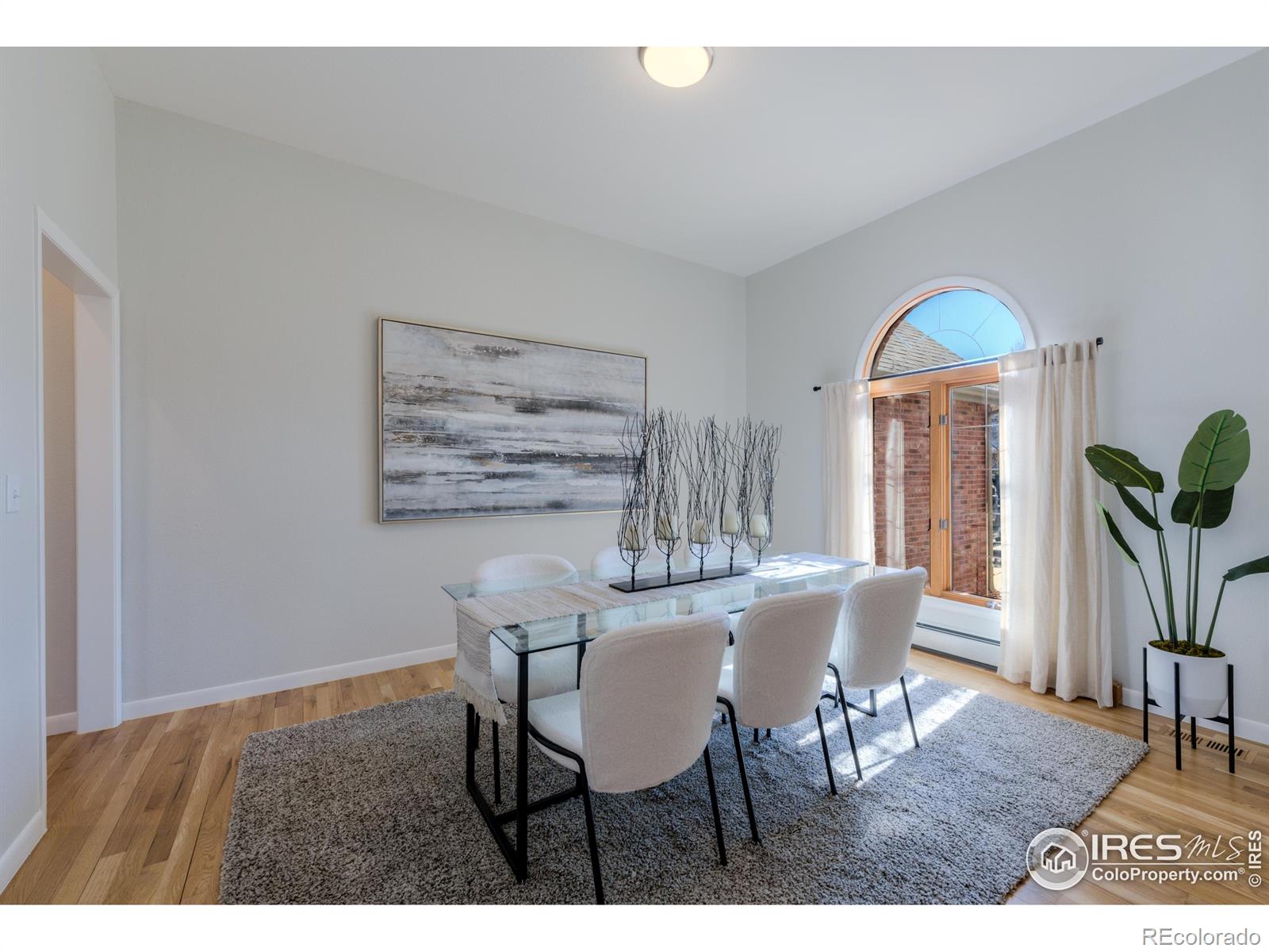 2425 Waneka Lake Trail