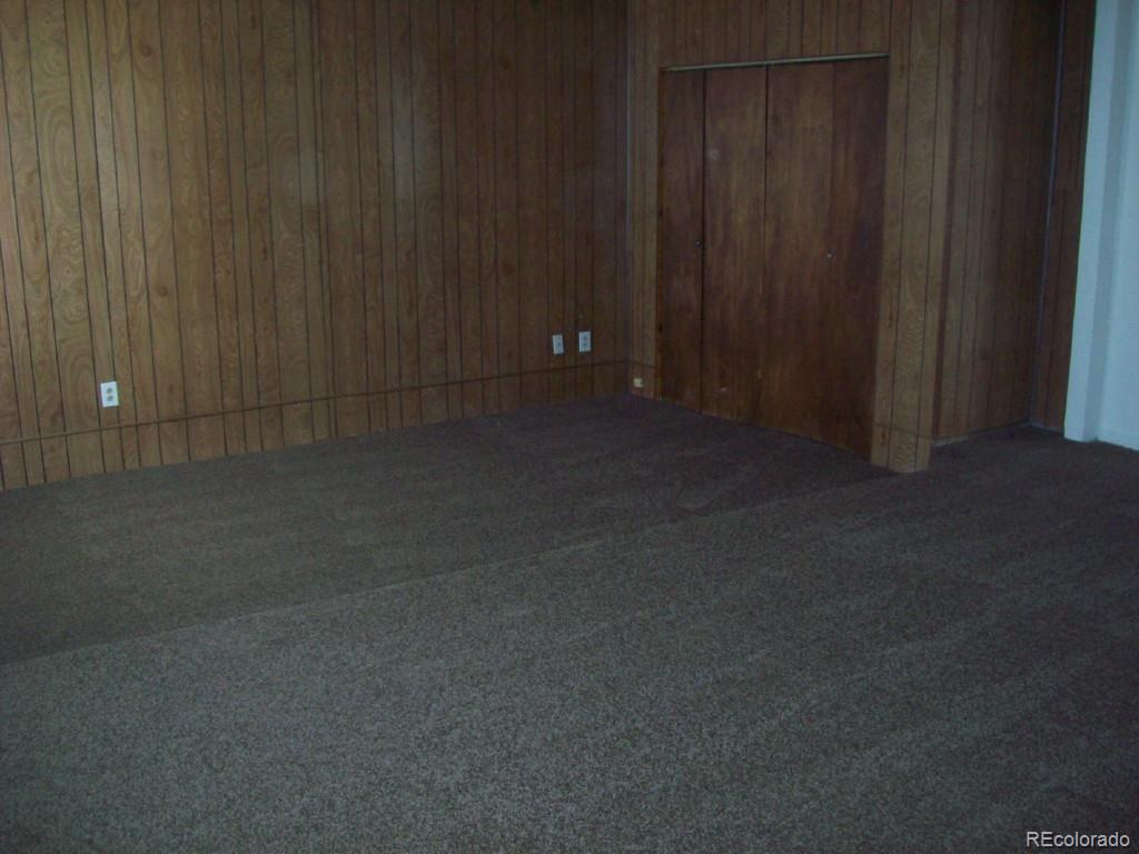 1930 N Ulster Street