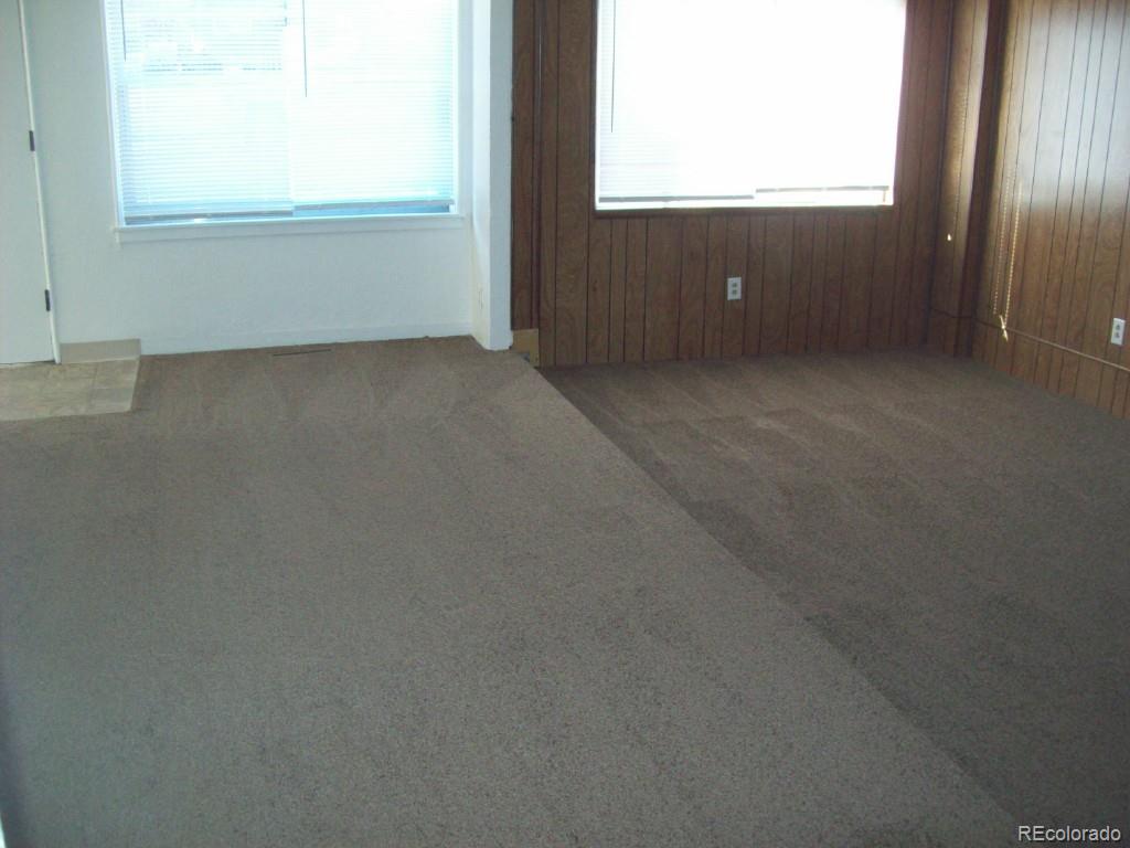 1930 N Ulster Street