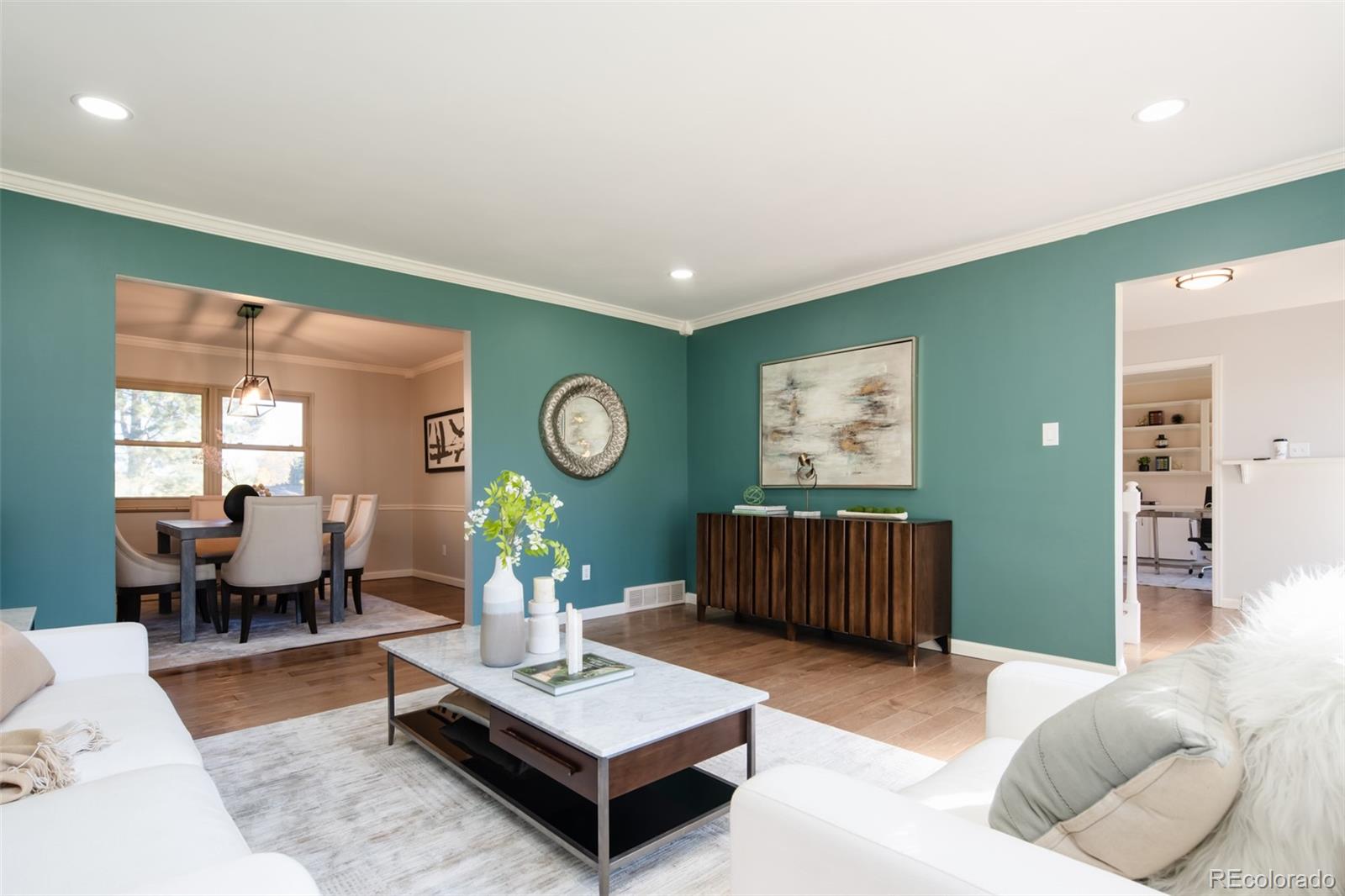 6711 W Portland Place