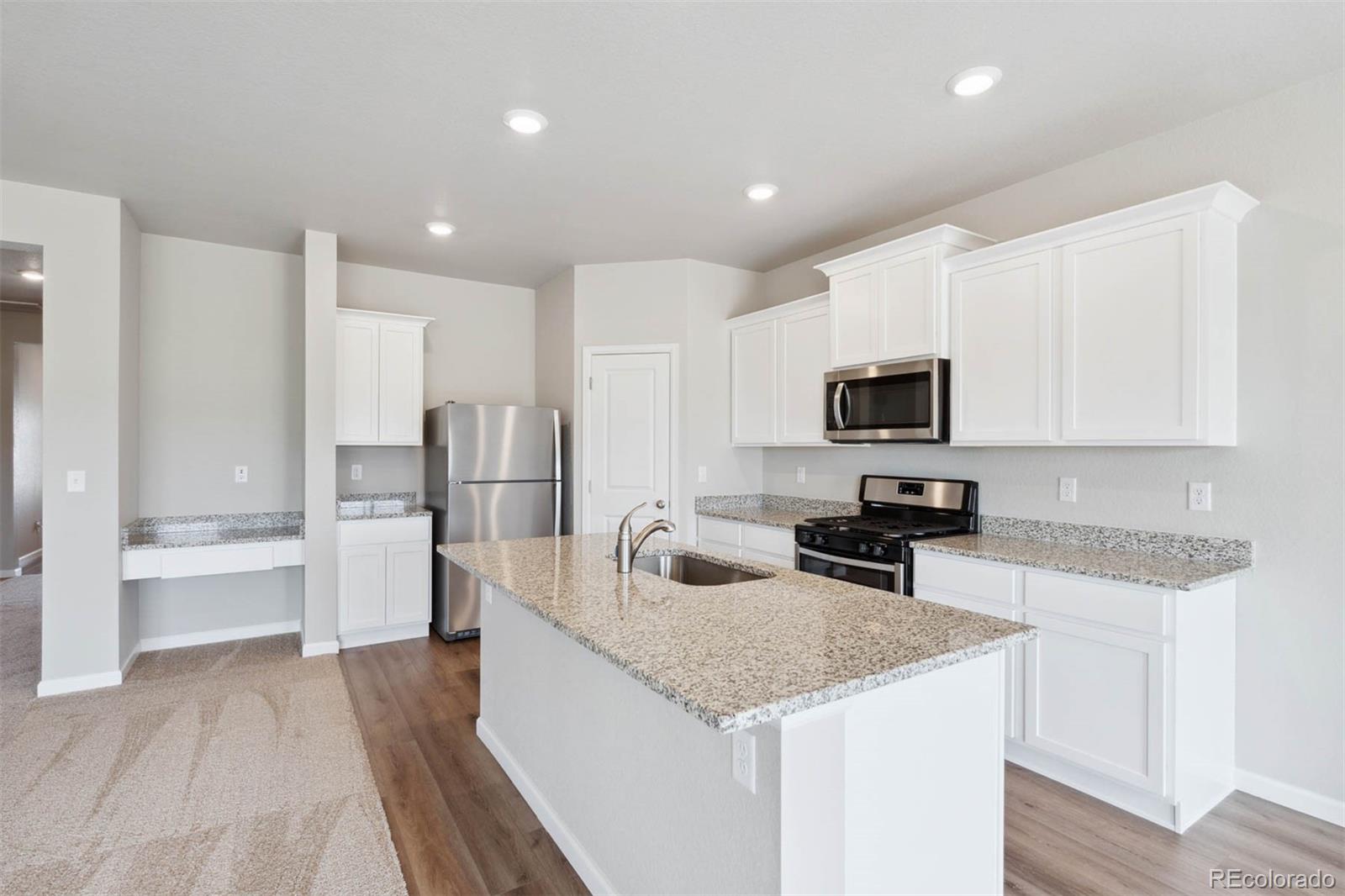 1055 Long Meadows Street, Severance, CO, 80550 3 1055 Long Meadows Street
