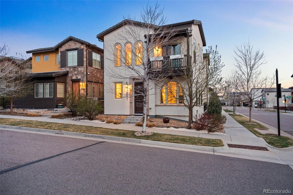 Photo of 15594 W Harvard Avenue, Lakewood, CO 80228 (MLS # 6967991)