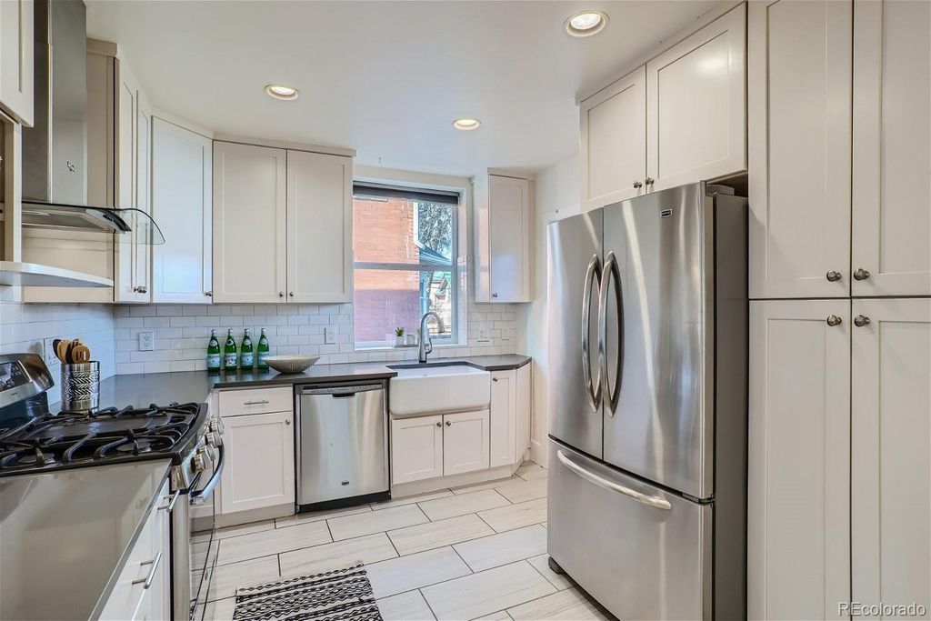 Photo of 1516 Cook Street, Denver, CO 80206 (MLS # 6432207)