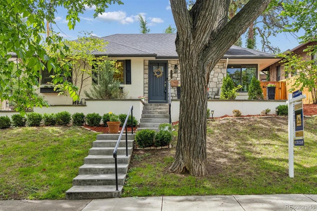Photo of 3720 E 7th Ave Pkwy, Denver, CO 80206 (MLS # 8044133)