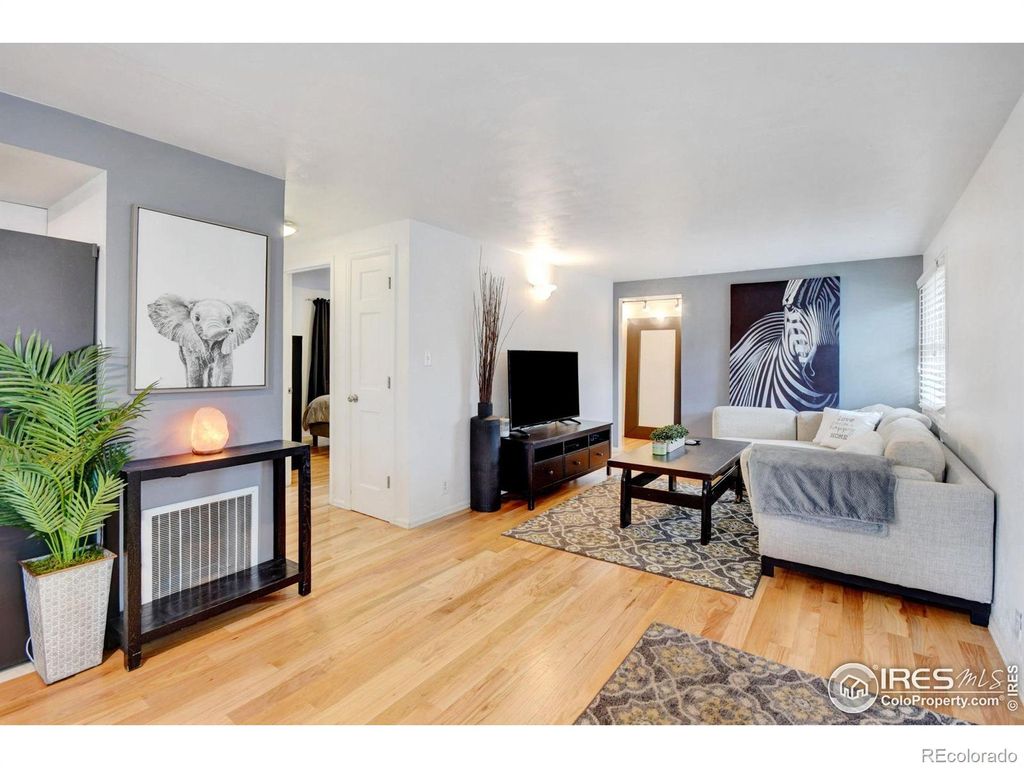 Photo of 6903 Valmont Road, Boulder, CO 80301 (MLS # IR1050884)