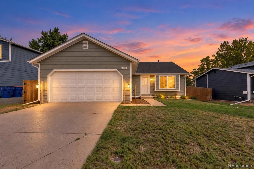 Photo of 8957 W Toller Avenue, Littleton, CO 80128 (MLS # 5491925)