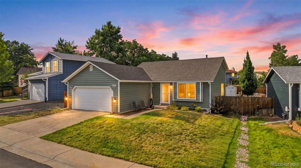 Photo of 8957 W Toller Avenue, Littleton, CO 80128 (MLS # 5491925)
