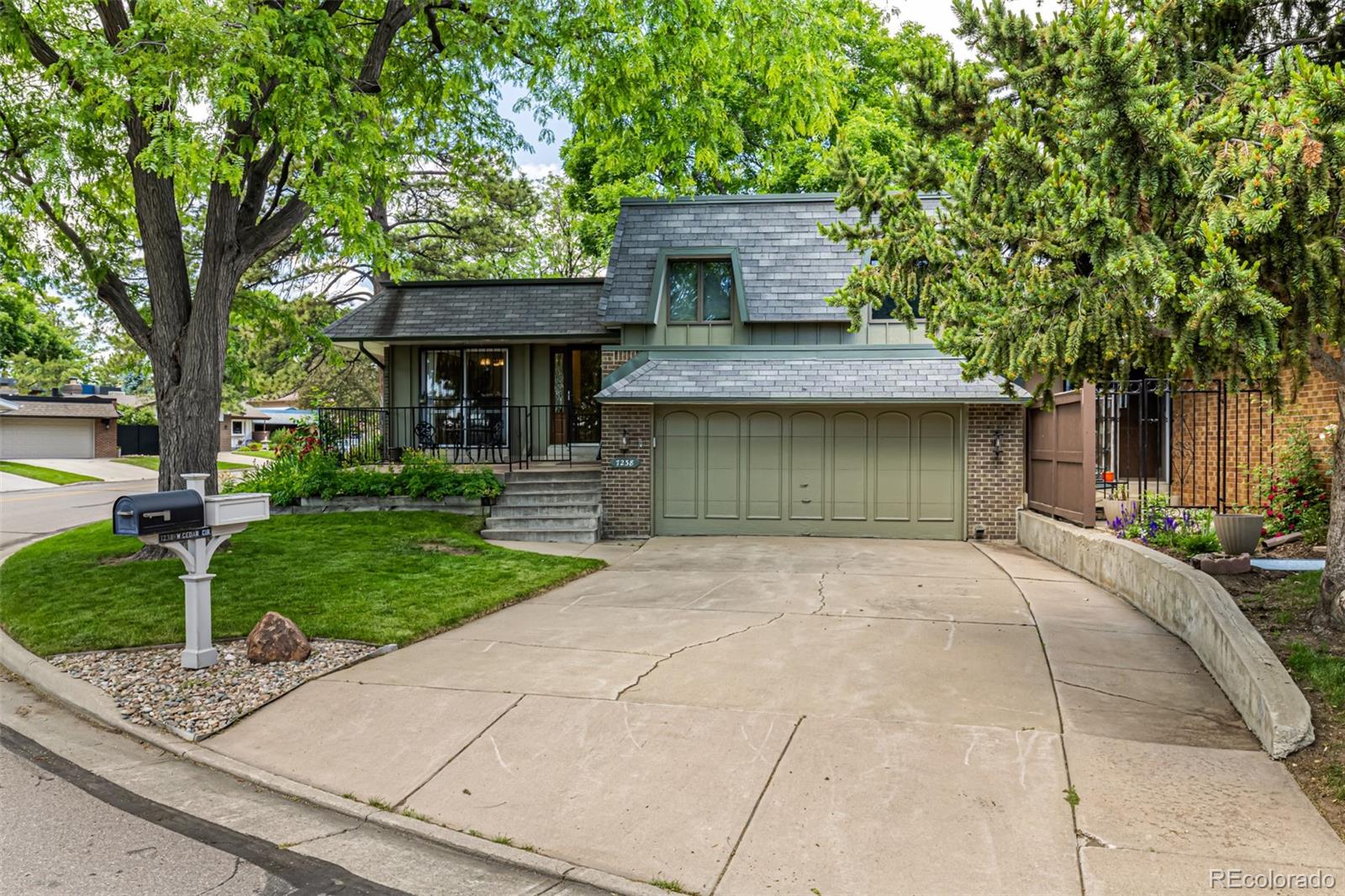 7238 W Cedar Circle