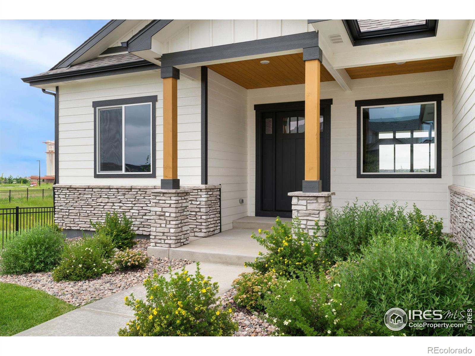 24113 E 36th Place