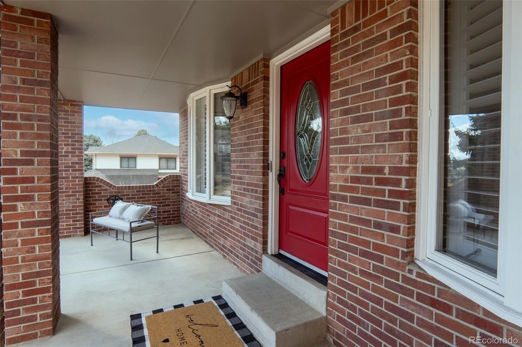 Photo of 1721 E Phillips Avenue, Centennial, CO 80122 (MLS # 6707672)