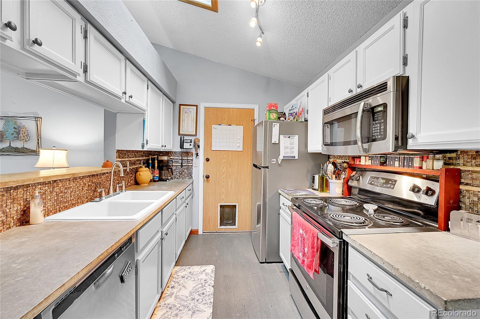 5323 E Sandpiper Avenue