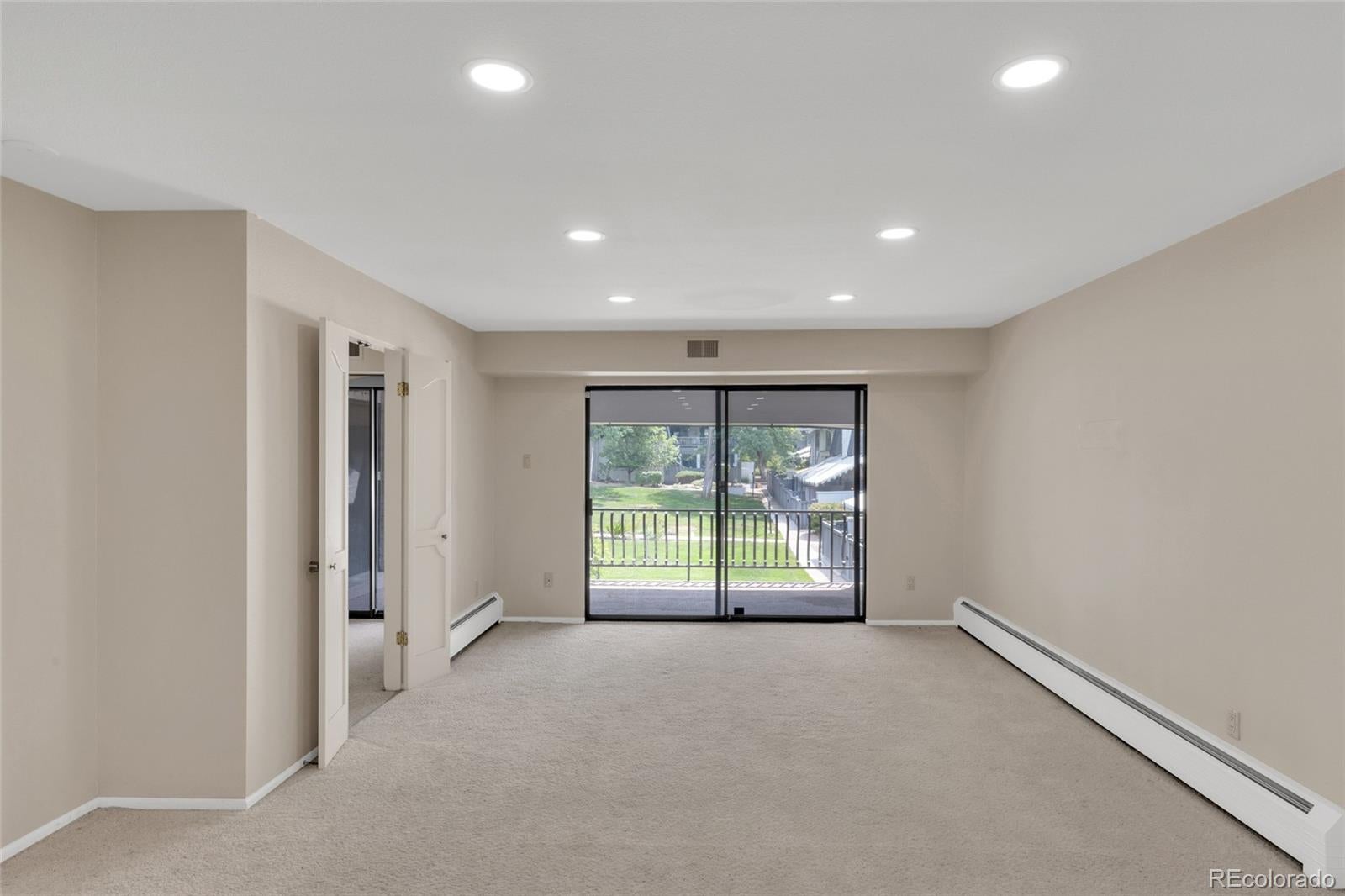 3511 S Hillcrest Drive 4