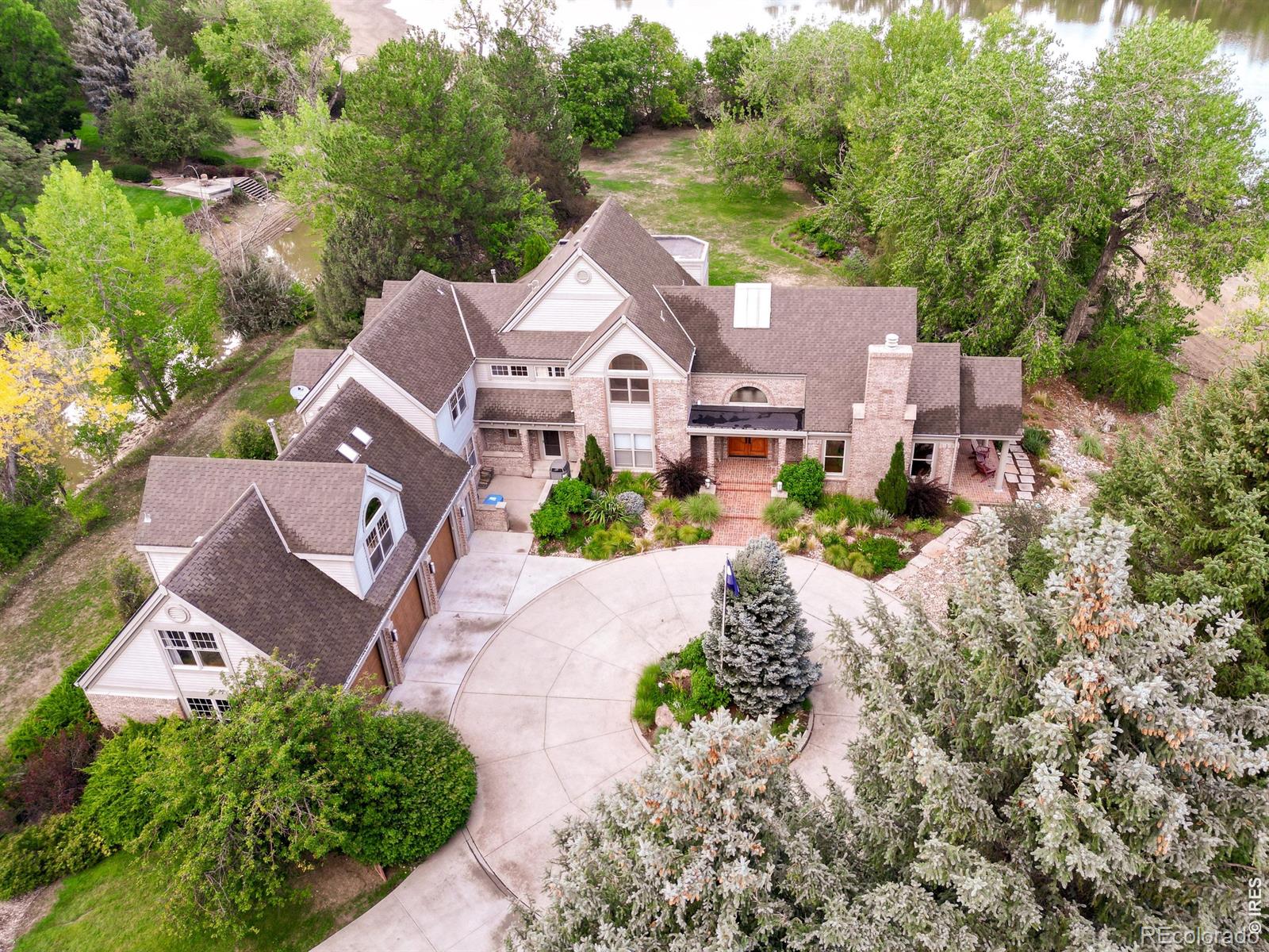 600 Skysail Lane