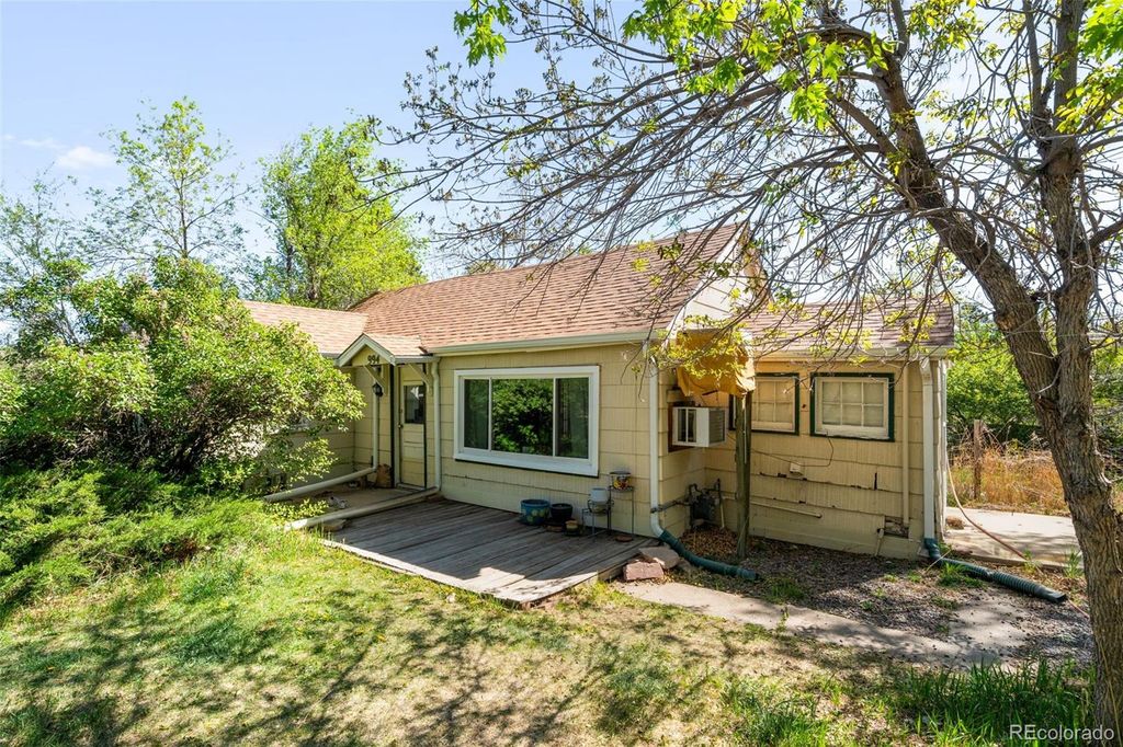 Photo of 994 Welch Street, Lakewood, CO 80401 (MLS # 1727840)
