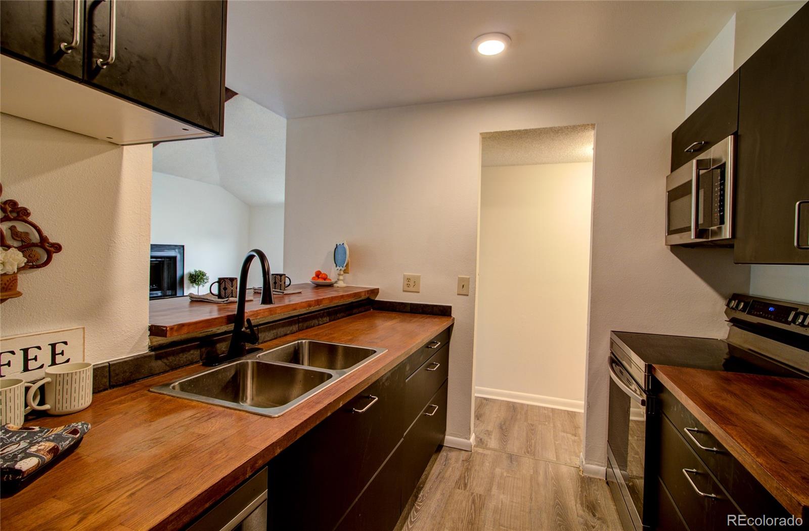 6660 E Mississippi Avenue 9