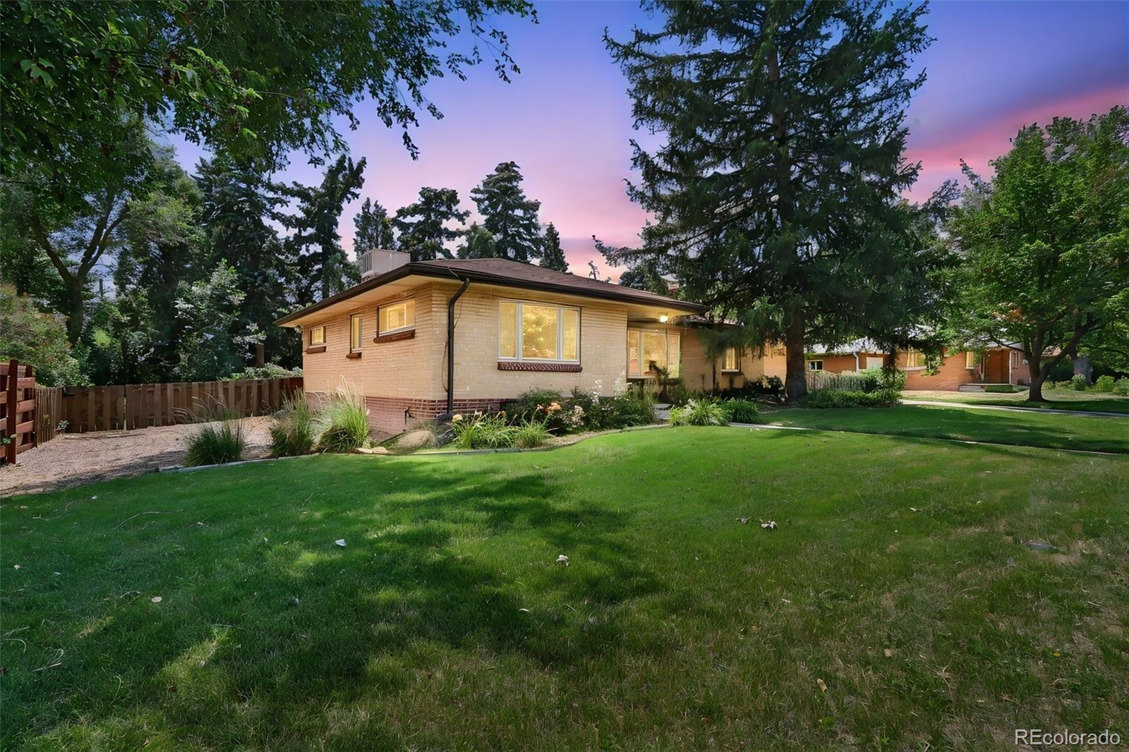 7100 W 29th Place