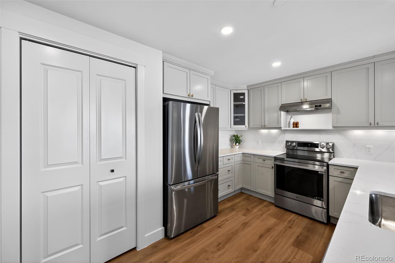 7220 W Bonfils Lane 302