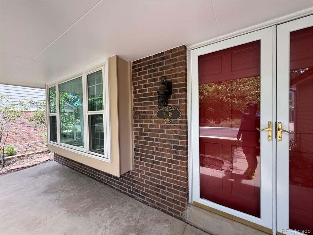 Photo of 7338 S Hudson Way, Littleton, CO 80122 (MLS # 8684978)