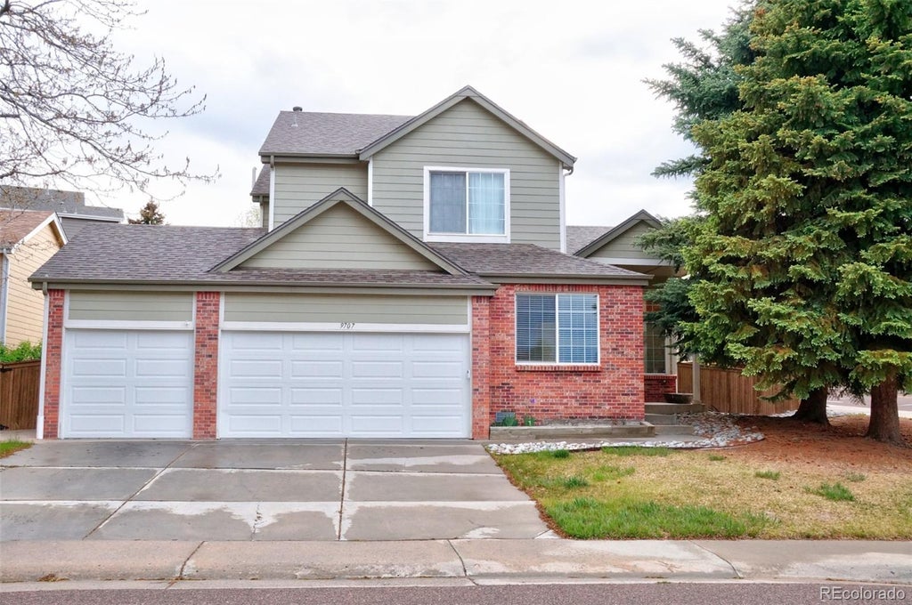 Photo of 9707 Red Oakes Drive, Highlands Ranch, CO 80126 (MLS # 9032148)