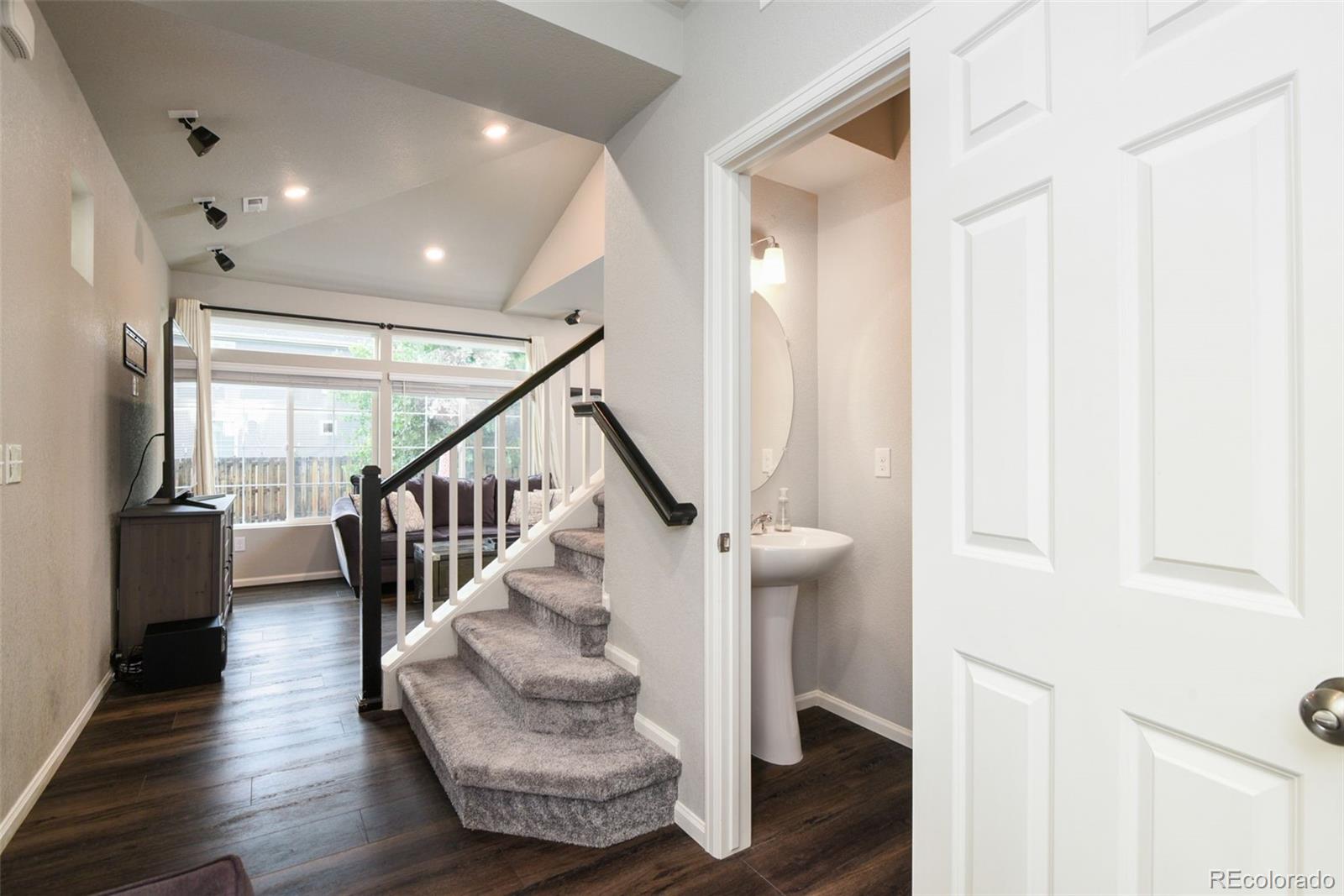 213 S Old Hammer Court, Aurora, CO, 80018 4 213 S Old Hammer Court