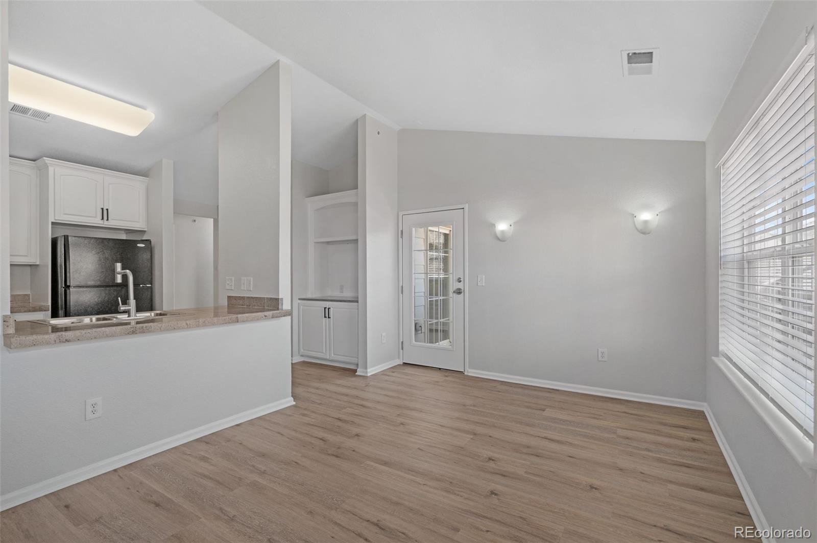 3884 S Dallas Circle 202