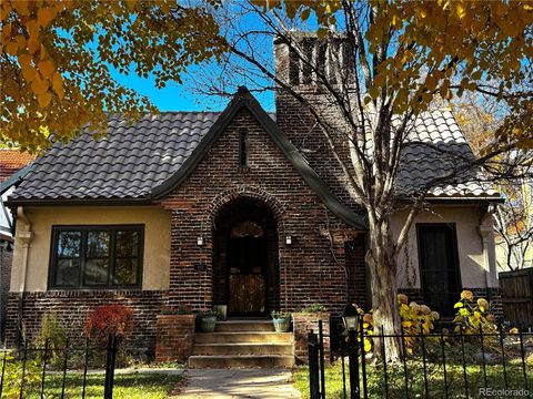 Photo of 657 Columbine Street, Denver, CO 80206 (MLS # 2759711)