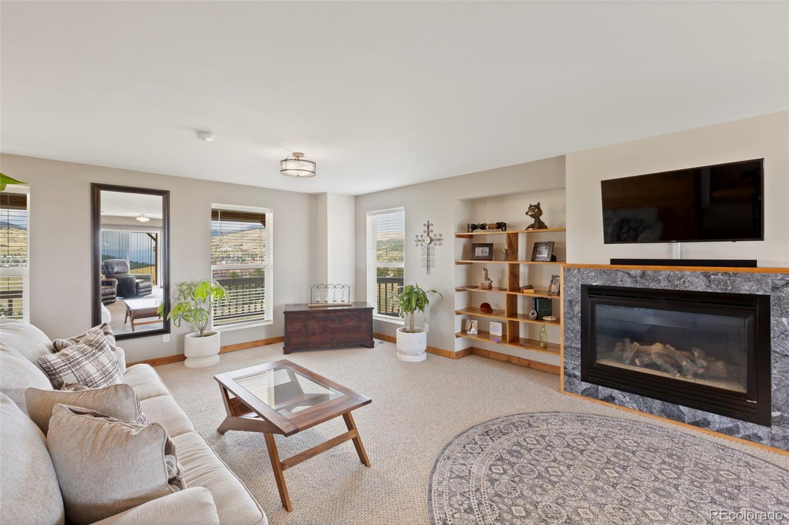 400 W Shideler Avenue