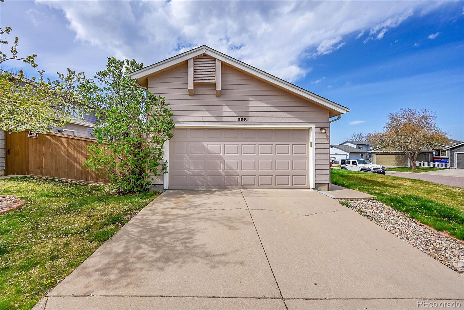 598 Arden Circle