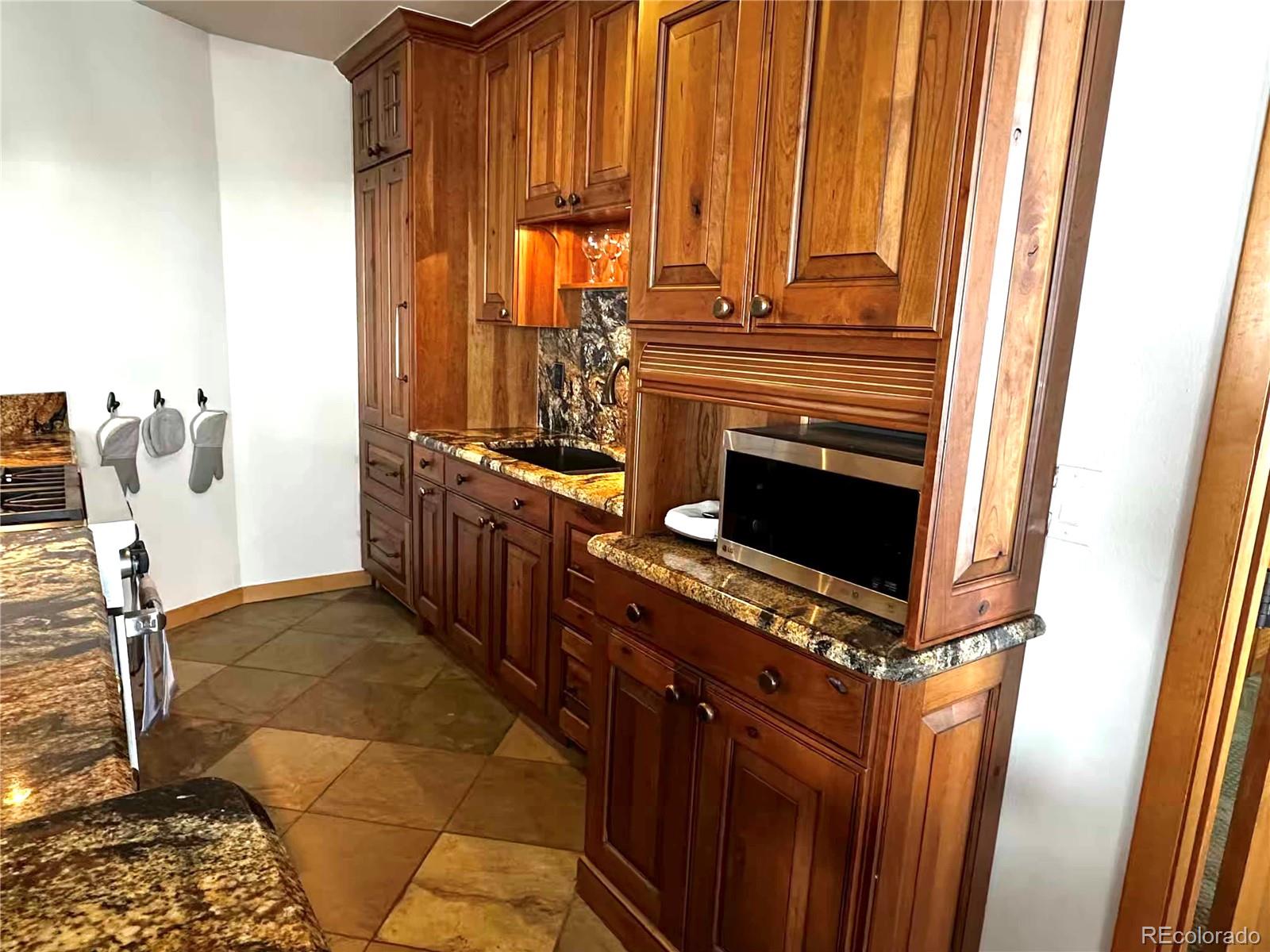 401 Nystrom Lane 1511