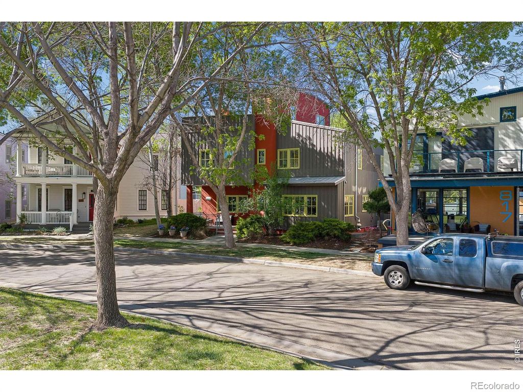 Photo of 821 Incorrigible Circle, Longmont, CO 80504 (MLS # IR1056681)