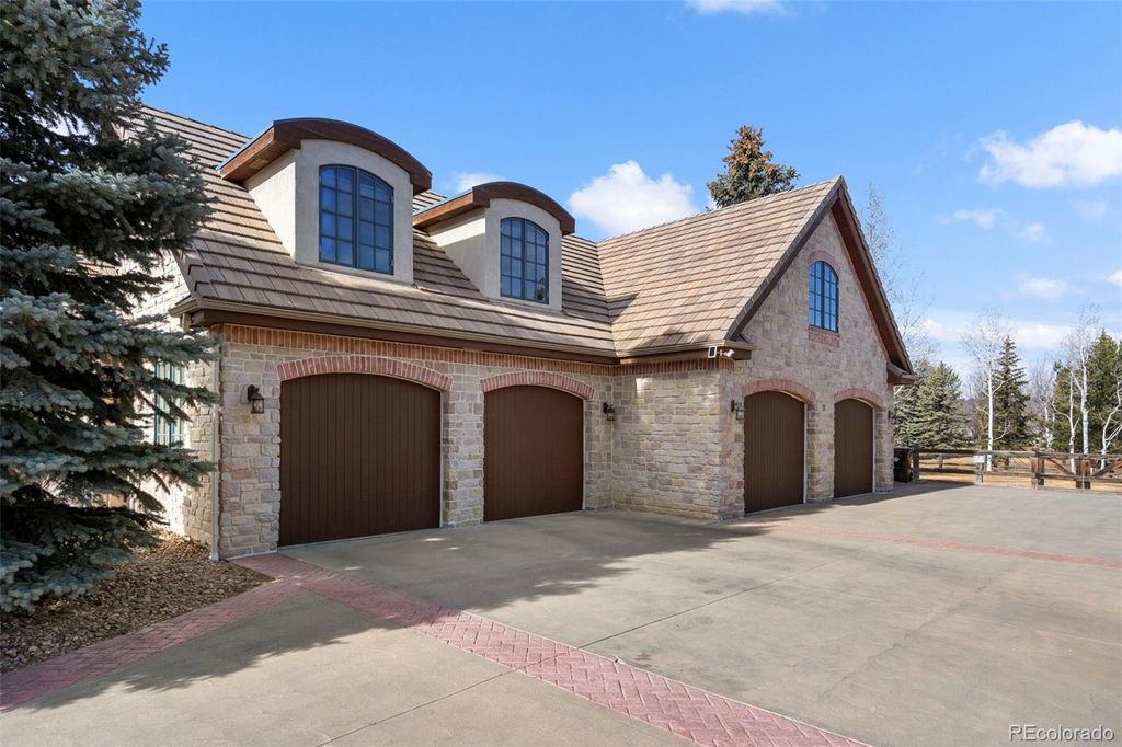 Photo of 8745 Portico Lane, Longmont, CO 80503 (MLS # 8143940)