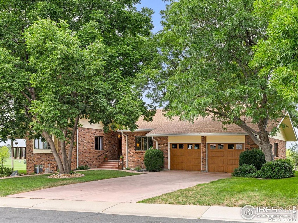 Photo of 1013 Berkeley Court, Longmont, CO 80503 (MLS # IR1040325)