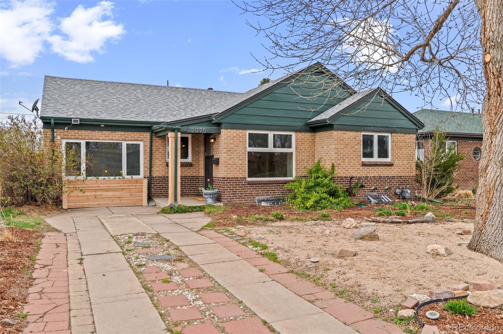 3075 N Elm Street