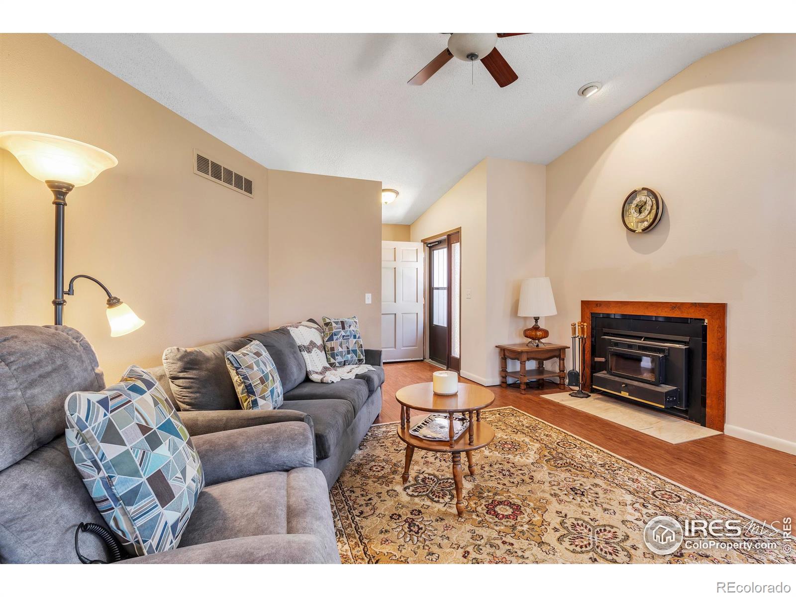 23 Scott Drive N