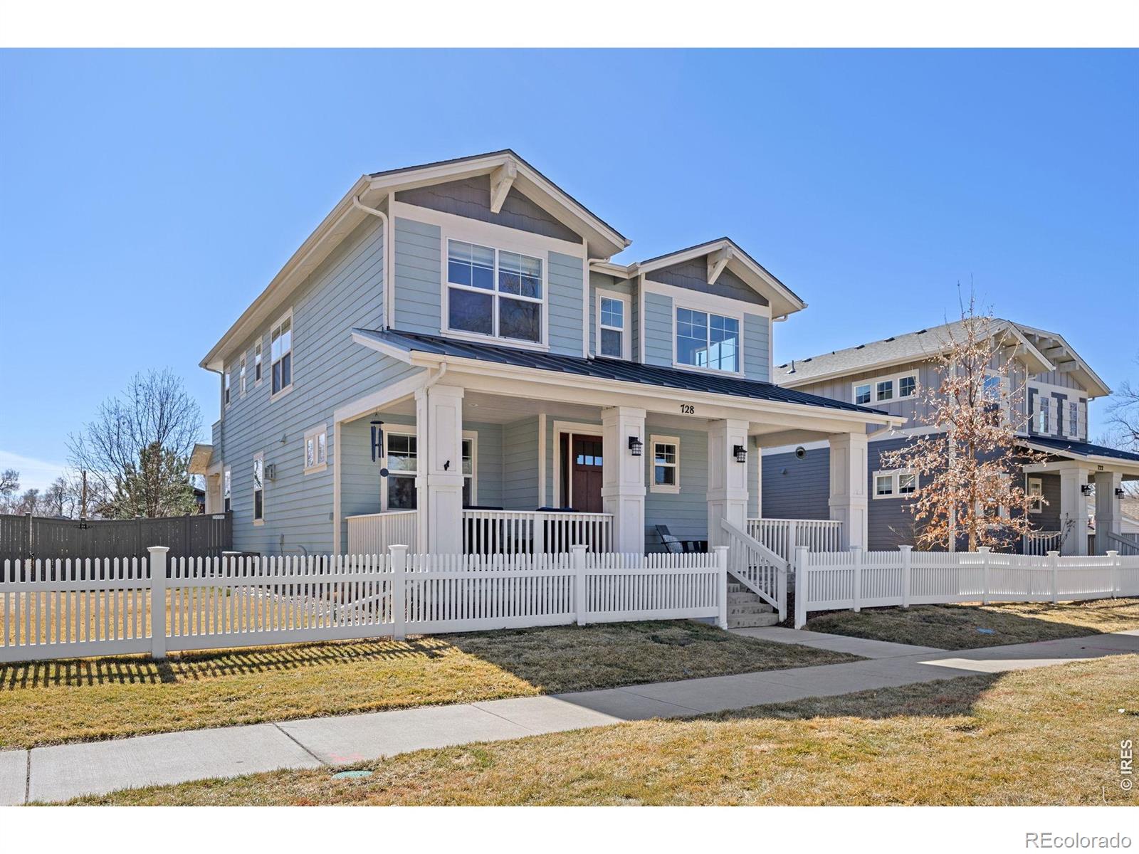 728 Hutchinson Street