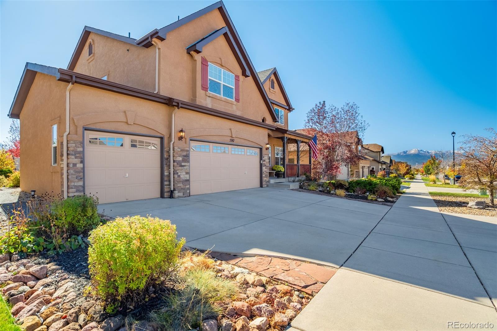 5747 Wolf Village Drive