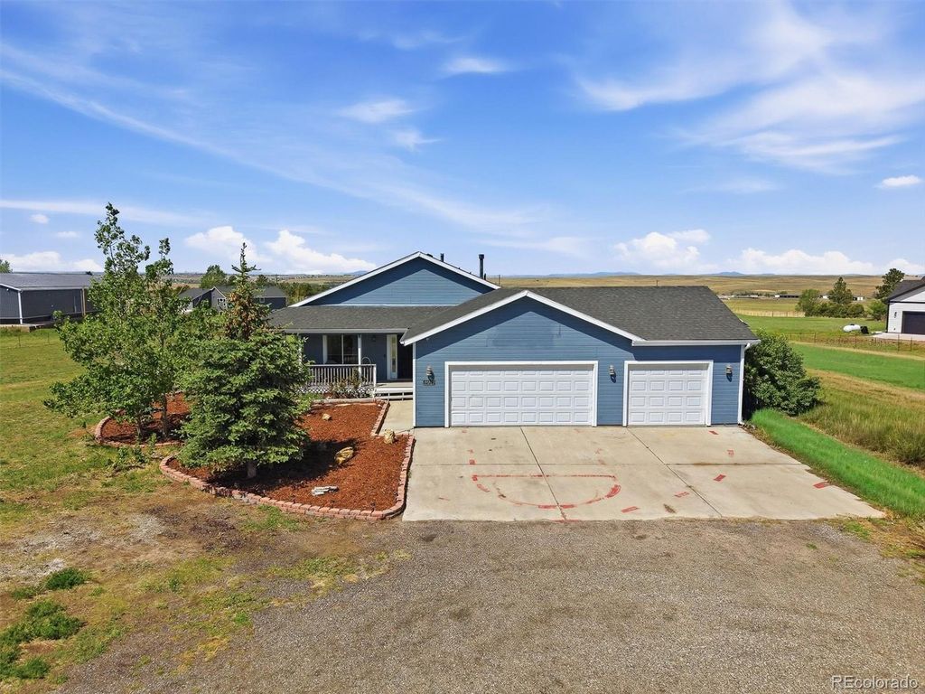 Photo of 44023 Pony Express Court, Elizabeth, CO 80107 (MLS # 8581614)