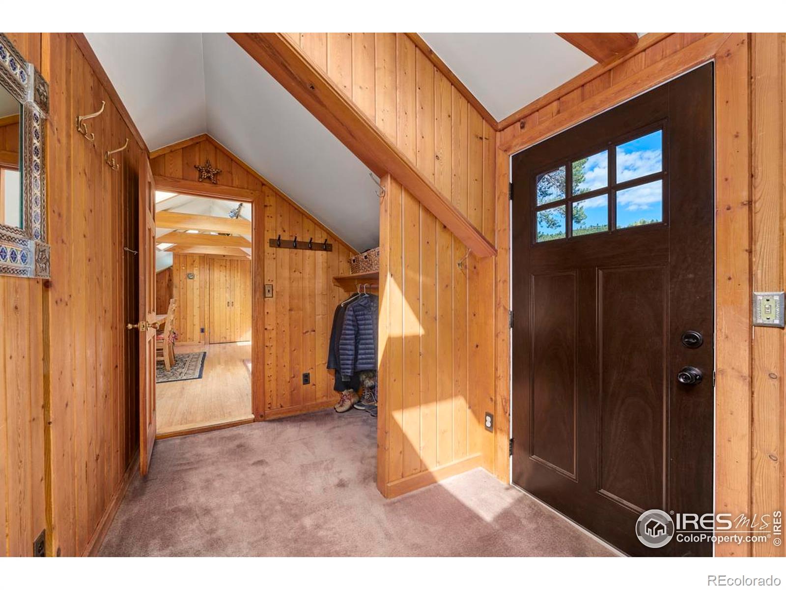 850 W 5th Street