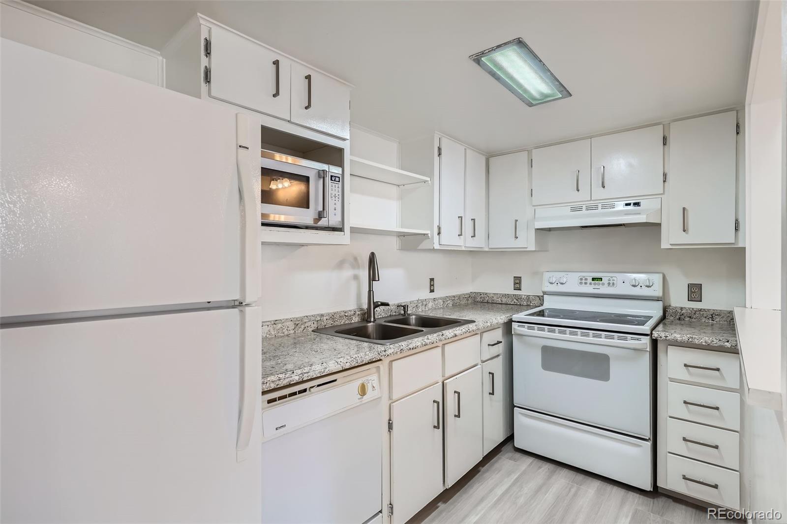 9995 E Harvard Avenue 246, Denver, CO, 80231 4 9995 E Harvard Avenue 246
