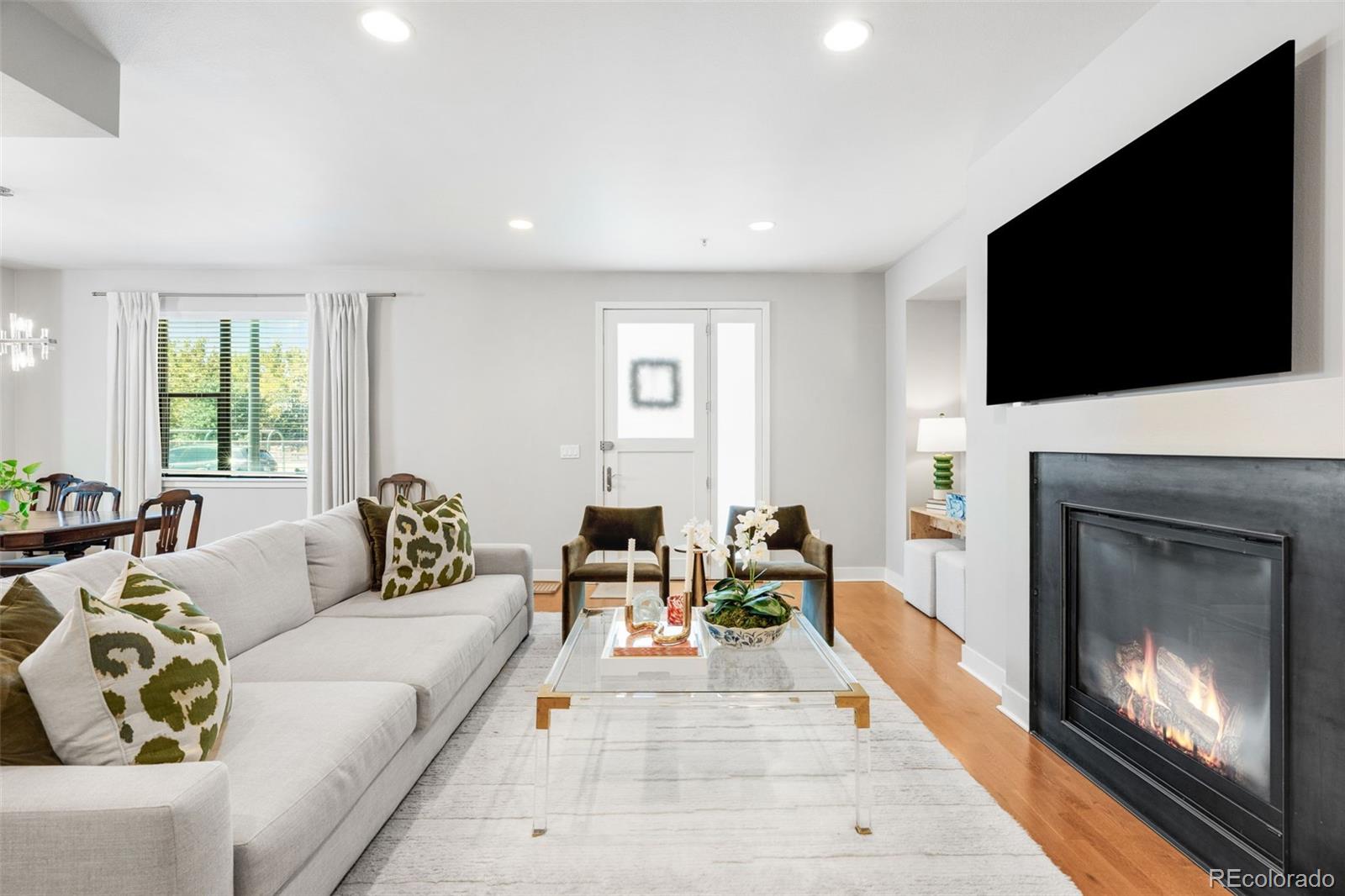 360 S Lafayette Street 101