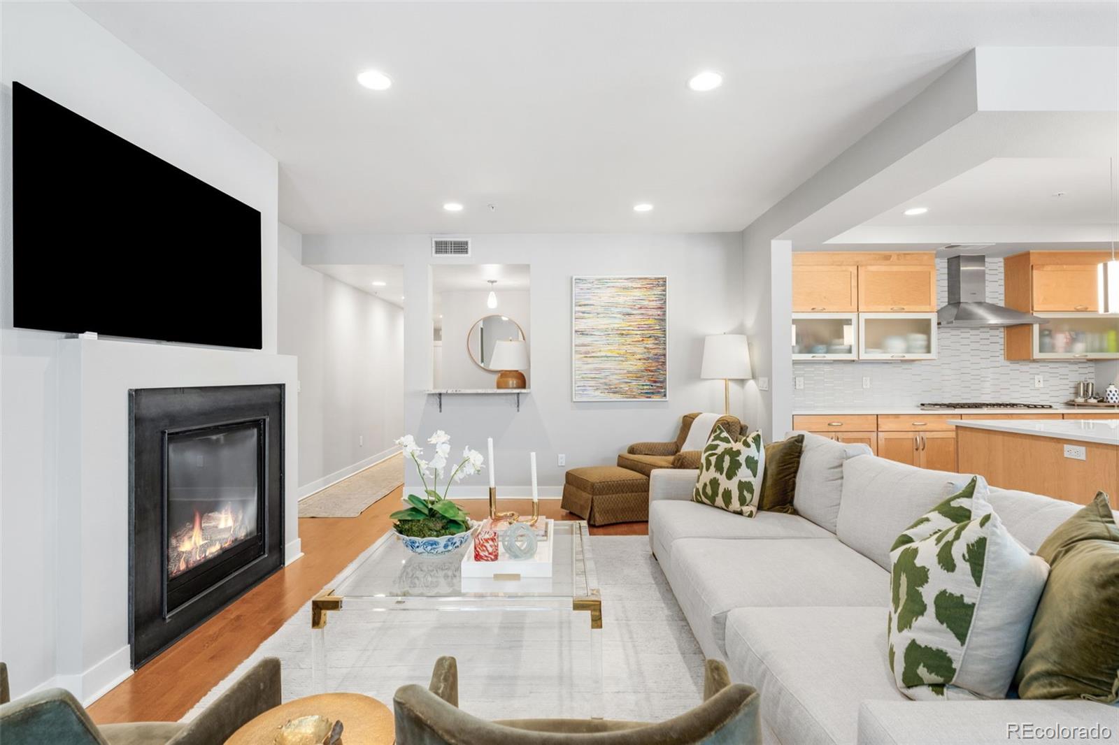 360 S Lafayette Street 101