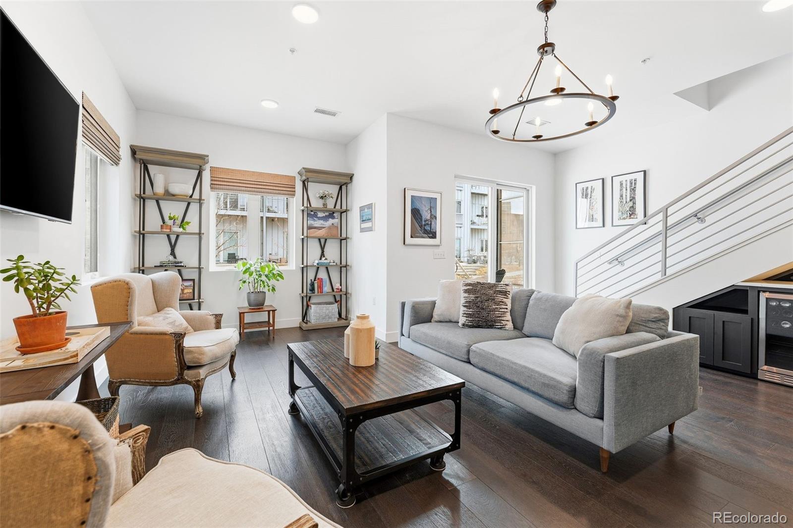 2530 Lawrence Street RA102