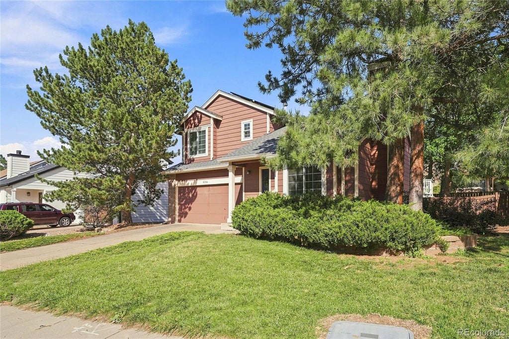 Photo of 9286 Bell Flower Way, Littleton, CO 80126 (MLS # 6139990)