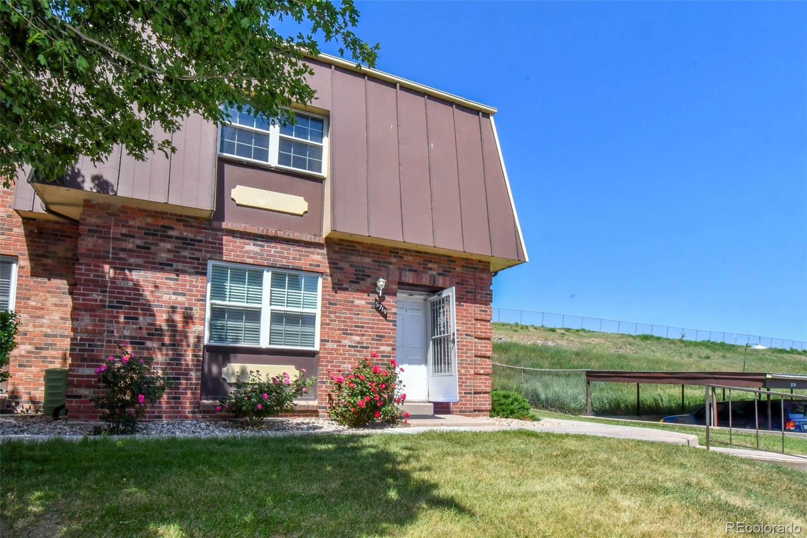 5719 S Lowell Boulevard, Littleton, CO, 80123 1 5719 S Lowell Boulevard