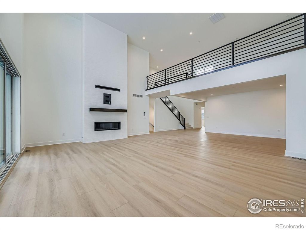 Photo of 3142 Westcliff Drive, Loveland, CO 80538 (MLS # IR1046043)