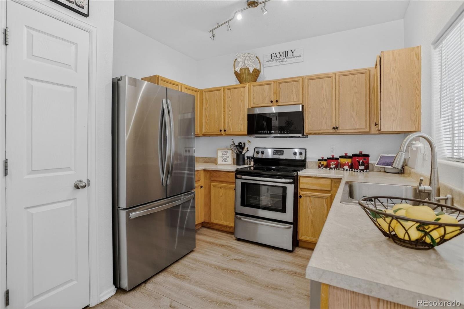2116 Creekridge Point