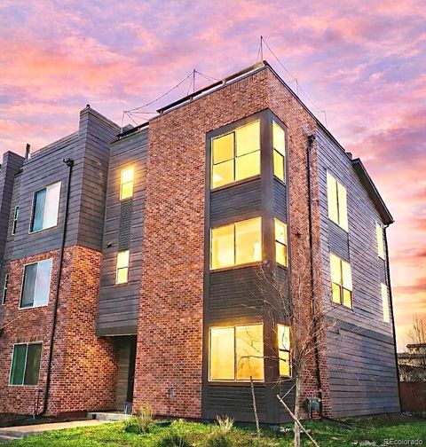 2522 Moline Street Aurora CO 80010