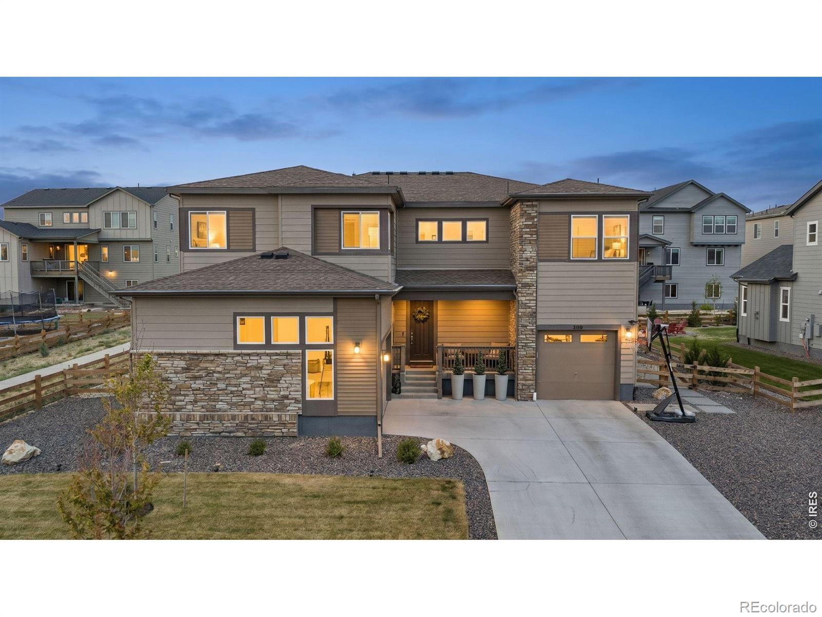 1760 Marlowe Circle W